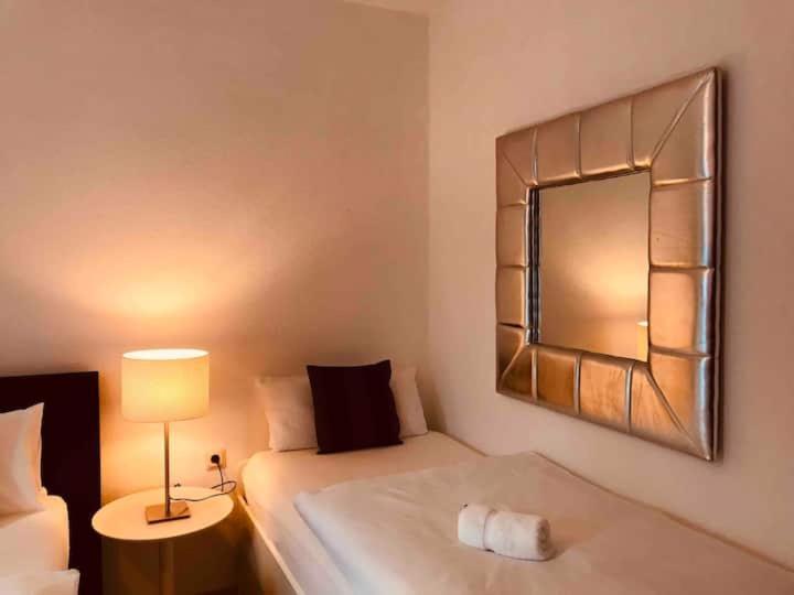 Schoene Grosse Wohnung 2 Schlafzimmer Bis 6 Pax Naehe Stadion Signal Iduna Дортмунд Экстерьер фото