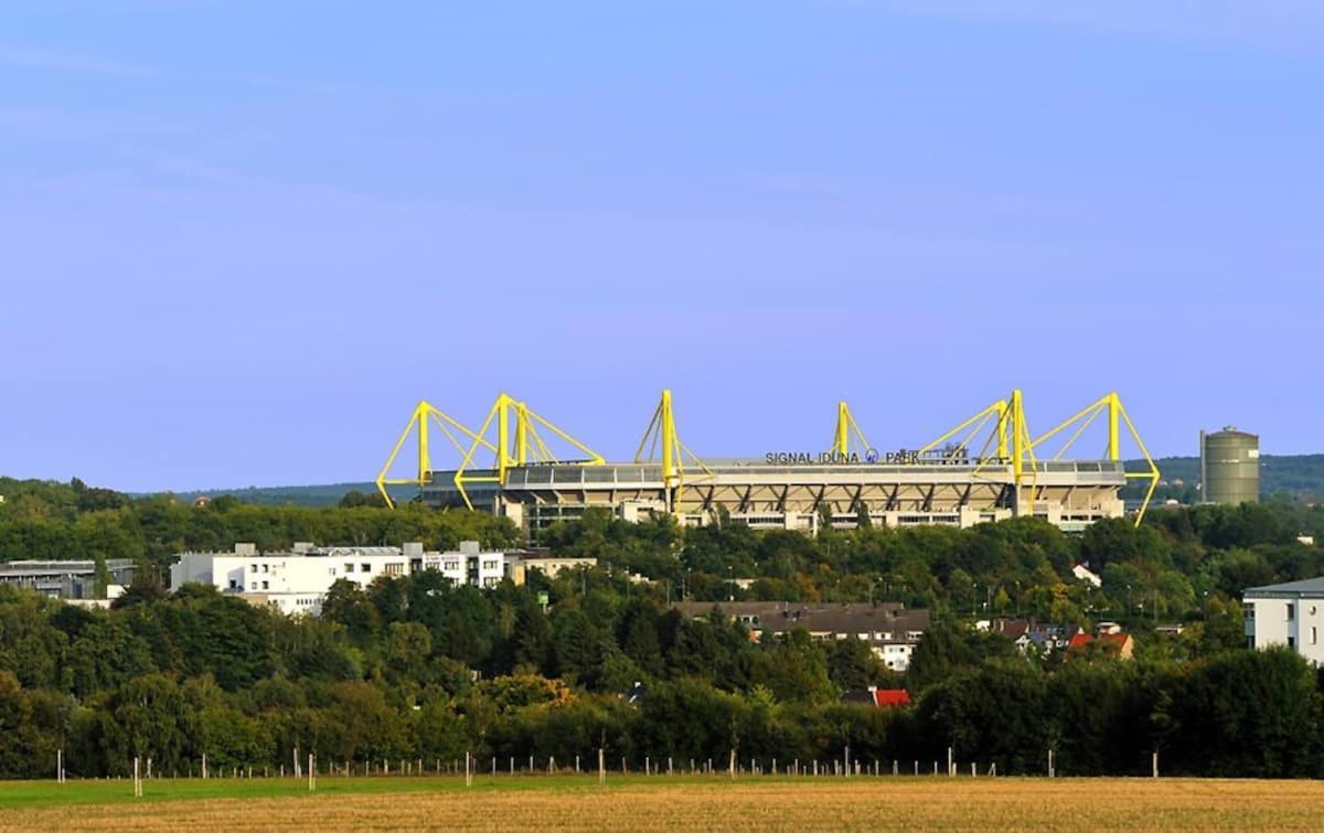 Schoene Grosse Wohnung 2 Schlafzimmer Bis 6 Pax Naehe Stadion Signal Iduna Дортмунд Экстерьер фото